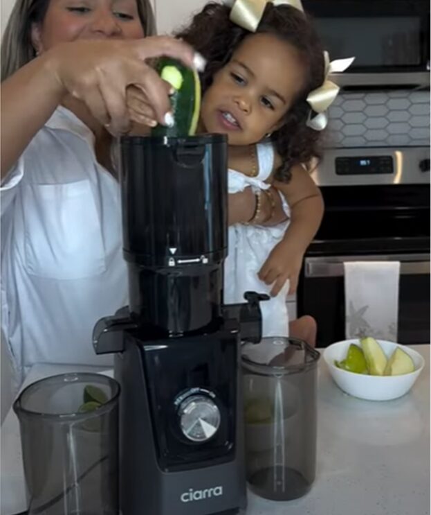 Is a Juicer or Blender Better for Nutrient Retention?